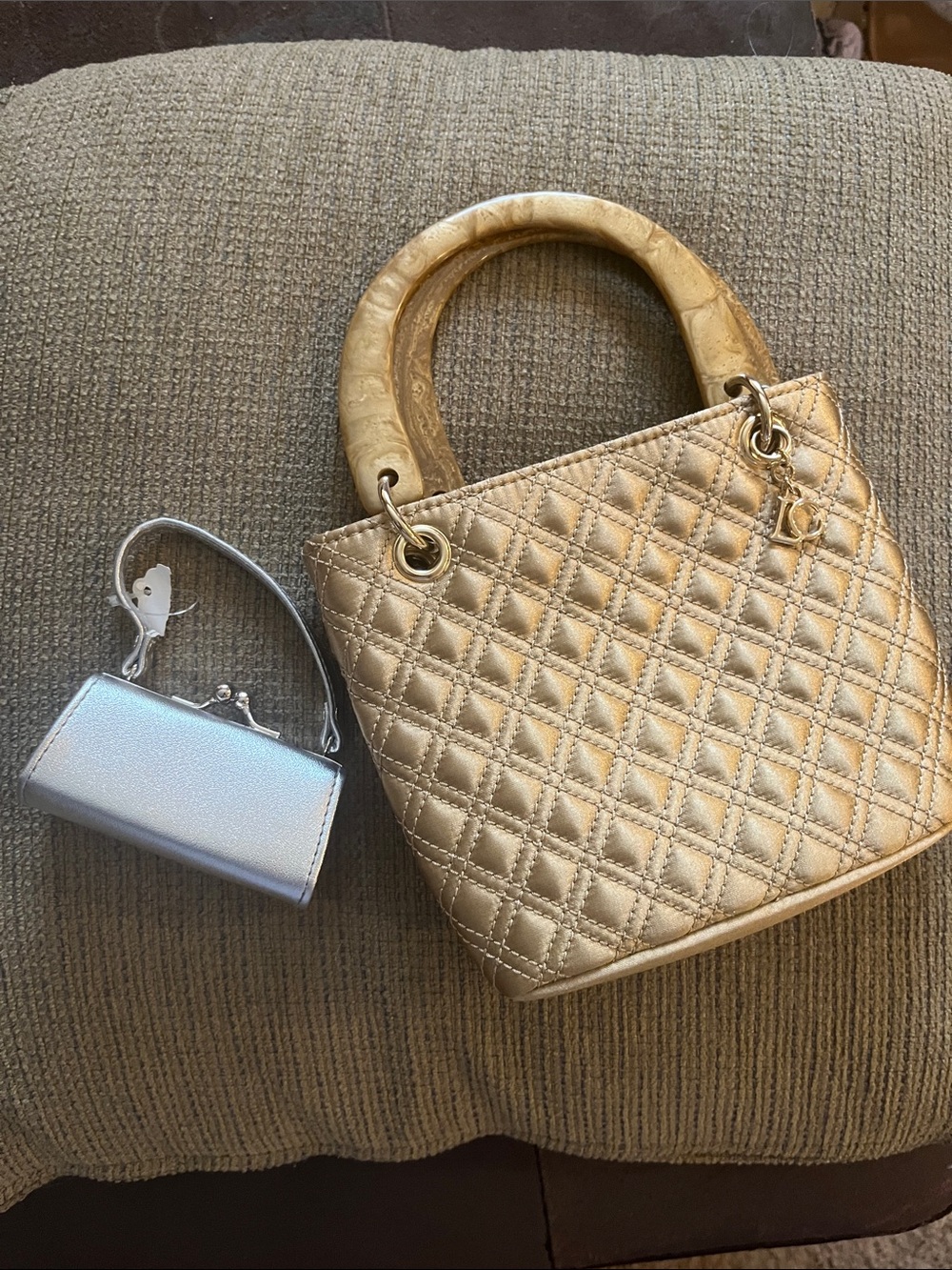 Liz Claiborne Quilted Metallic Gold Old Money Women's Bag + lipstick case  EUC